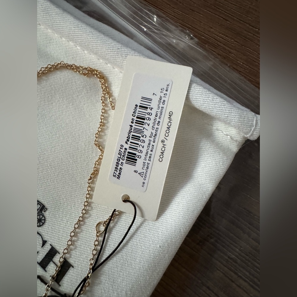 COACH-NWT Gold Tone Dainty Heart Pendant & Chain - Picture 7 of 10
